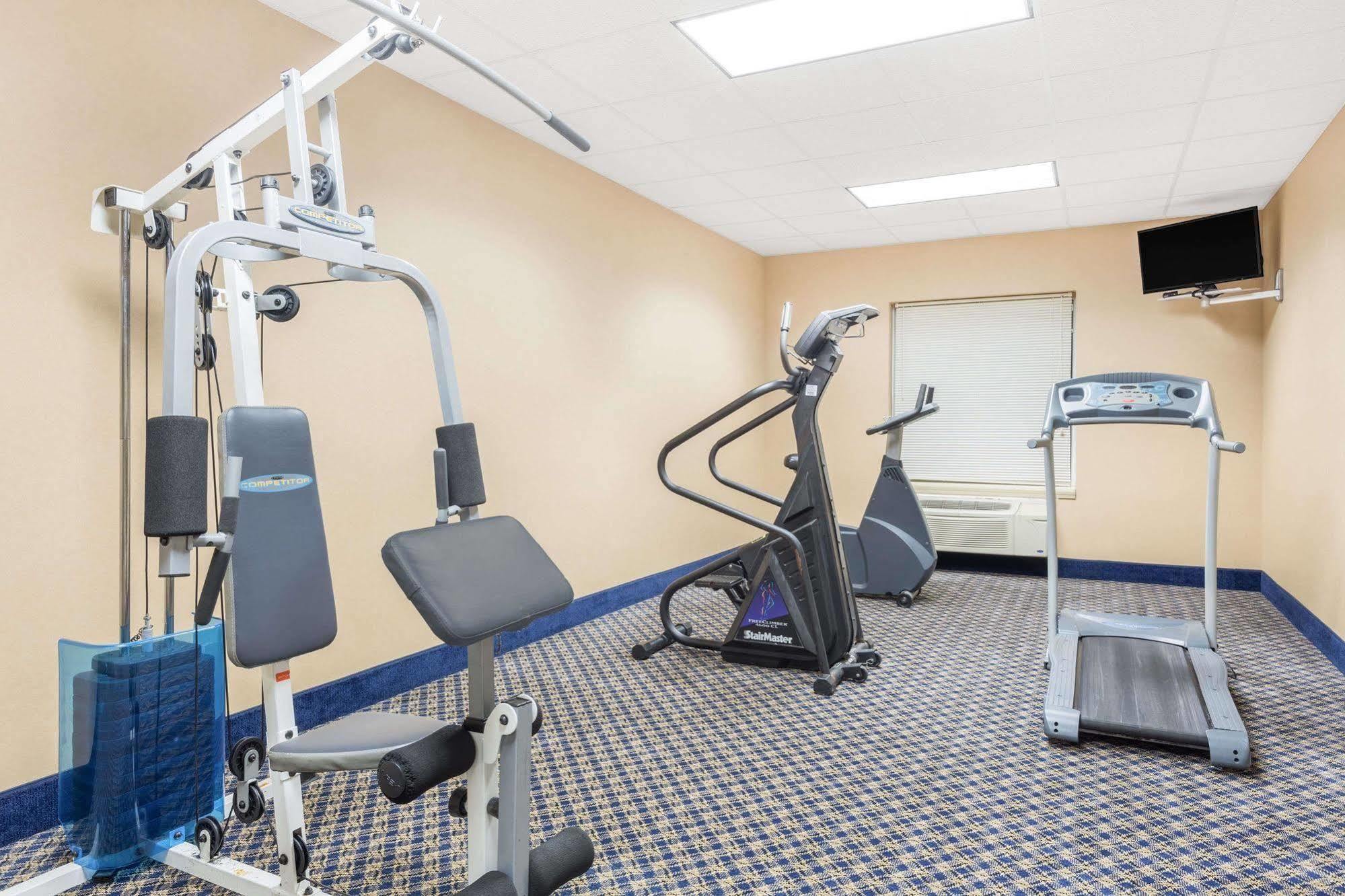 Baymont By Wyndham Cartersville Buitenkant foto